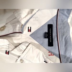 Great fit Tommy Hilfiger button down shirt